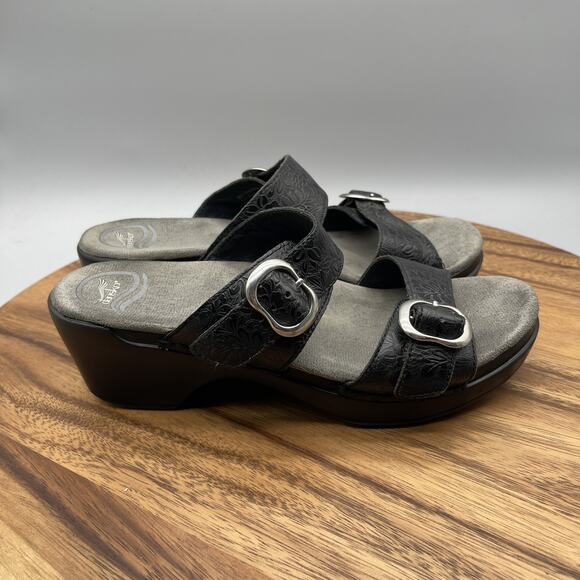 Dansko Shoes - Dansko Shoes Womens 8.5 / 39 Black Embossed Wedge Sandals Comfort Slip On Buckle